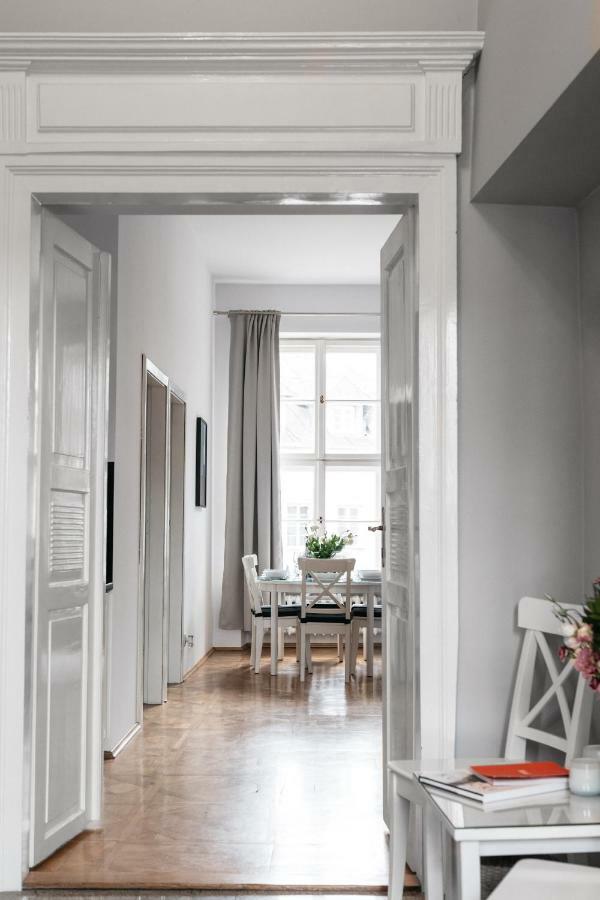 Square Apartment - Loftaffair Cracóvia Exterior foto